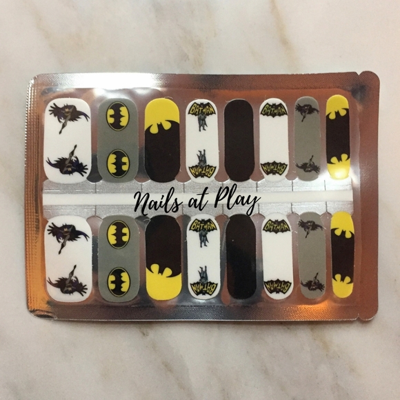 5 for $15 Nail Wraps- Batman - Picture 1 of 4